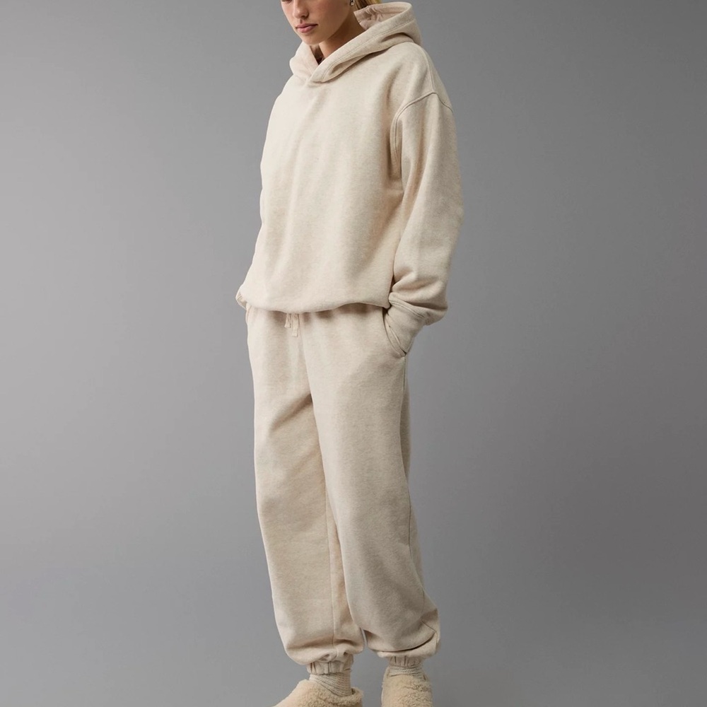 AE Everyday Luxe Hoodie
